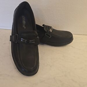 NWOB Orthofeet Black Leather Womens Loafers 10 Narrow